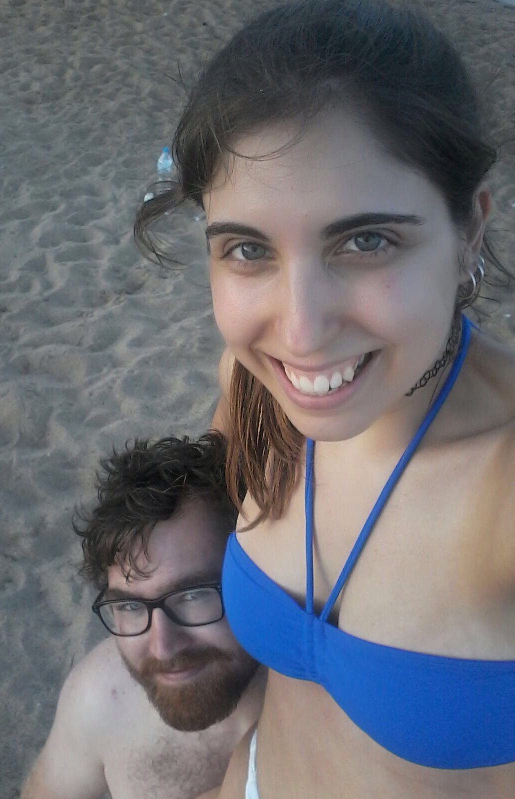 Aleksander and his girlfriend Marta at the beach.